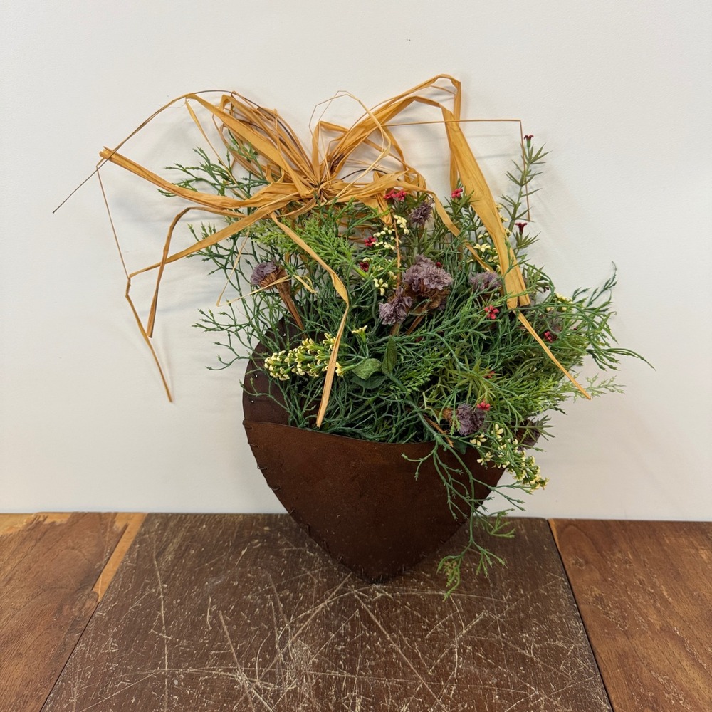 Heart Shaped Wall Pocket Planter Faux Floral Arrangement Home Decor Rustic‎